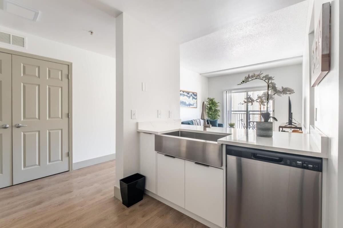 4B 2Ba Luxury Central Apartment With Gym Charlotte Buitenkant foto