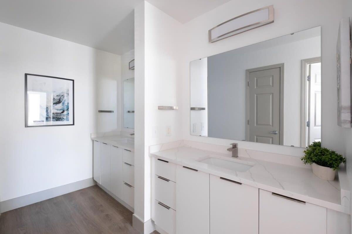 4B 2Ba Luxury Central Apartment With Gym Charlotte Buitenkant foto